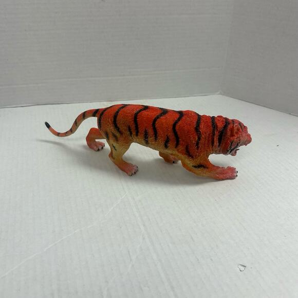 Jumbo Tiger Action Figure Animal Toy Lucky Star 12" Long - Picture 4 of 10
